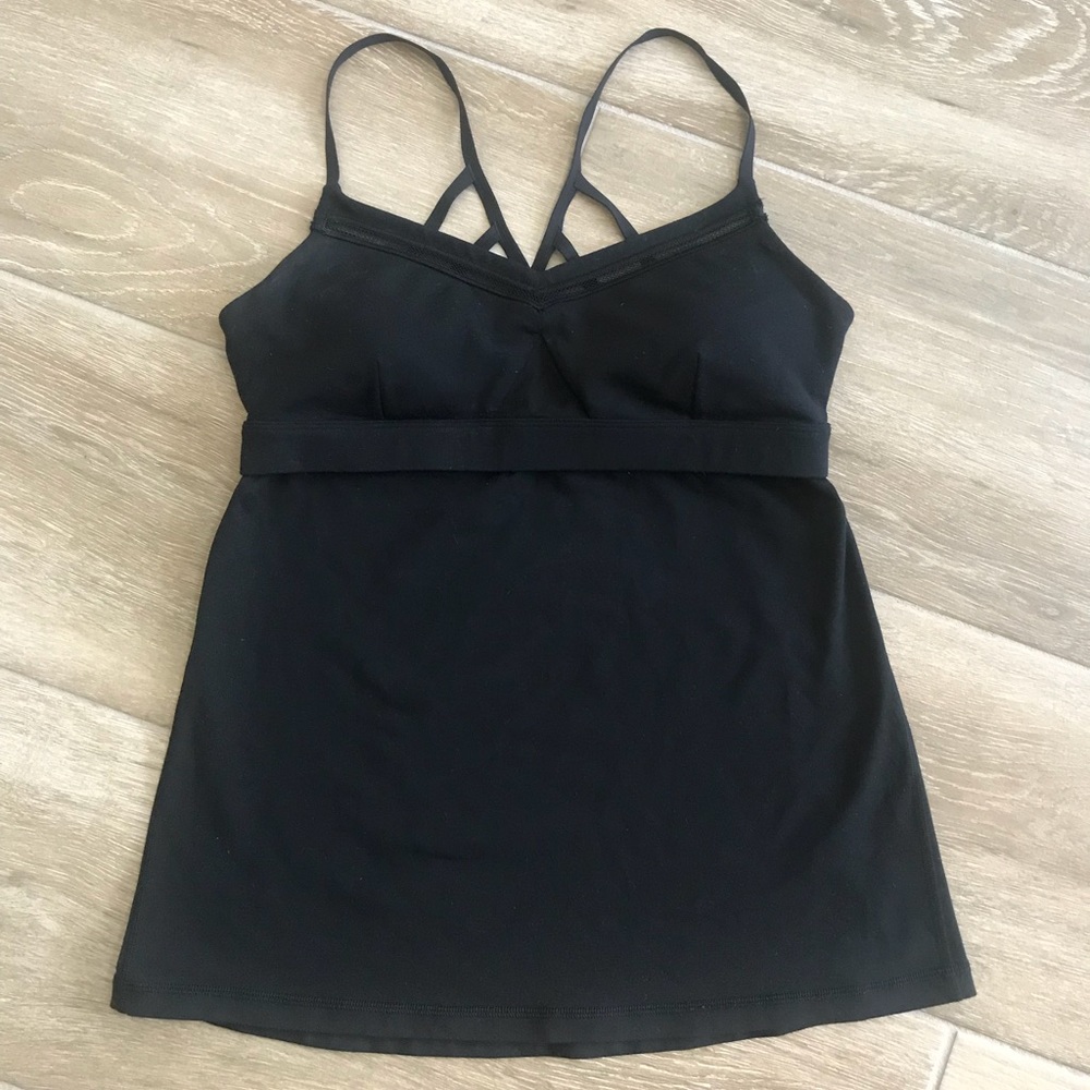 Lululemon top with built in bra size 10